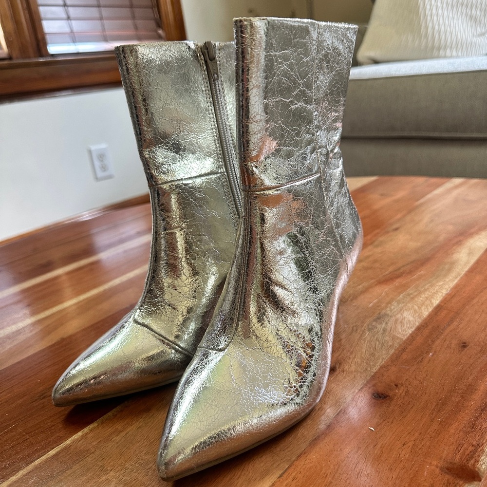SALE!! NEW - DV by Dolce Vita Metallic Booties